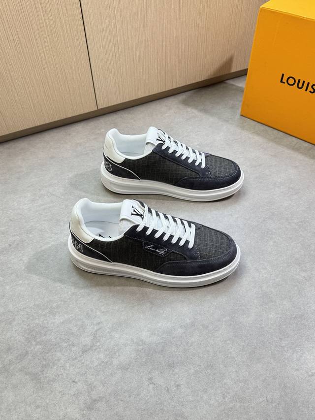 Louis Vuitton 路易威登 -高端品质 原单 休闲运动鞋 -鞋面：进口纳帕小牛皮、反绒小牛皮、品牌高丝光透气帆布、鞋身丝印品牌Logo、后跟电脑刺绣品