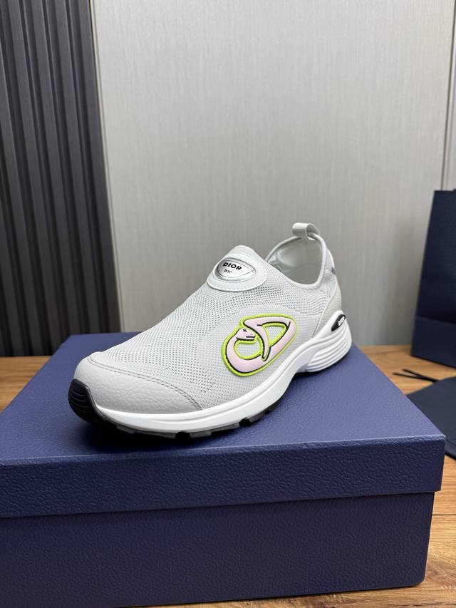 工厂P价 Dior 迪奥 B30最新爆款出货，原版1:1制造 面料：原版定制飞织 内里：进口透气网里 鞋底：原版开模防滑大底 Size：38-45 45定做不退