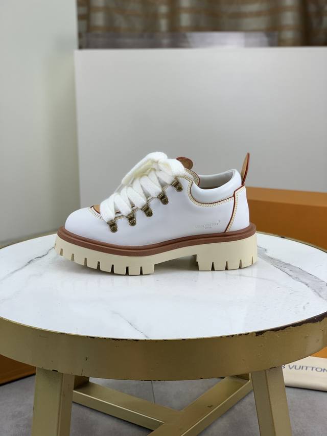 工厂P价P 实价 Lv 路易威登 2025秋冬新款 顶级版本 专柜主打最新款 Lv Remix 系带登山德比鞋 硬货上新 Bs代购级别！高级感十足！国内外博主刷
