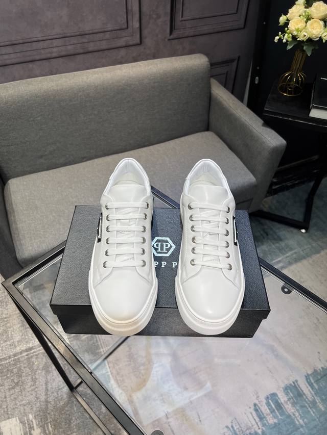 Philipp Plein 菲利普普来因 男鞋高端品牌 鞋面进口头层牛皮羊皮内里，原版五金扣。惊世之作，与官方的质量相比美的1：1复刻 ！打造时尚个性衬托你的与