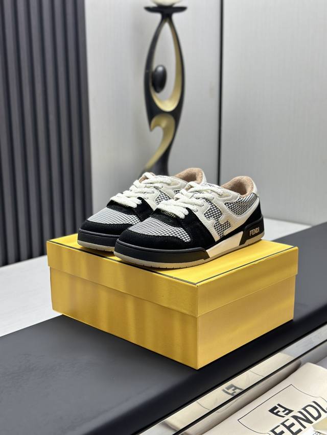 实价 顶级版 Fendi 初春走秀款胶囊系列 张柏芝 张靓颖 何穗 古力娜扎 唐艺昕 宋祖儿 薇娅 众多明星代言搭配Fendi Match运动鞋，思绪滉漾 任阳