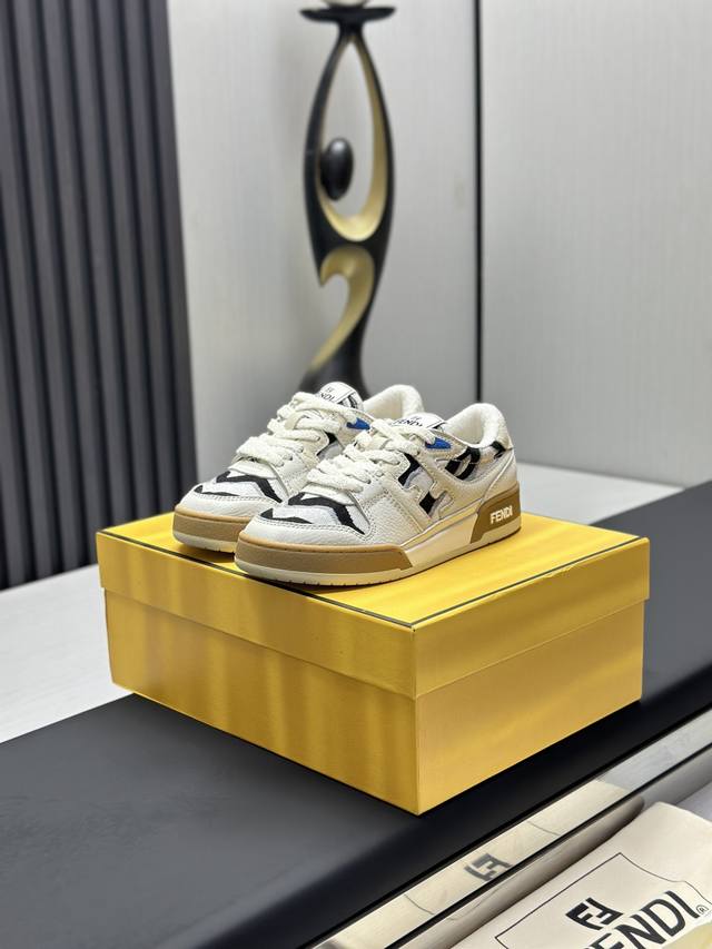 实价 顶级版 Fendi 初春走秀款胶囊系列 张柏芝 张靓颖 何穗 古力娜扎 唐艺昕 宋祖儿 薇娅 众多明星代言搭配Fendi Match运动鞋，思绪滉漾 任阳