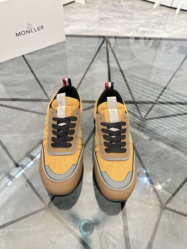 调工厂P价 男装男鞋 运动原单 商品商标：Moncler 蒙口 低帮休闲鞋 正码码数: 36-44 可订做45.46 商品材料：鞋面进口拼接磨砂皮，透气内里，原