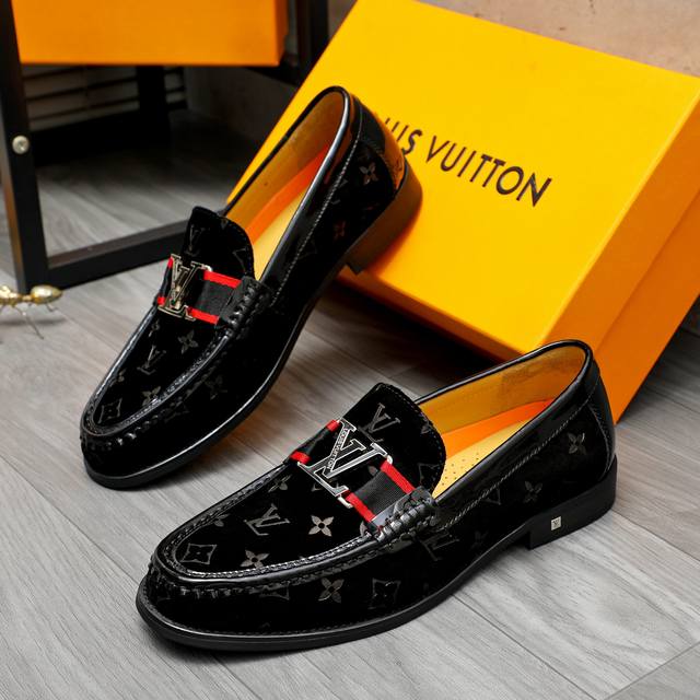 调工厂P价 男装男鞋 运动原单 商品商标：Louis Vuitton 路易威登 商务正装套脚皮鞋 正码码数: 38-44 45订做 商品材料：精选 反绒印花牛皮