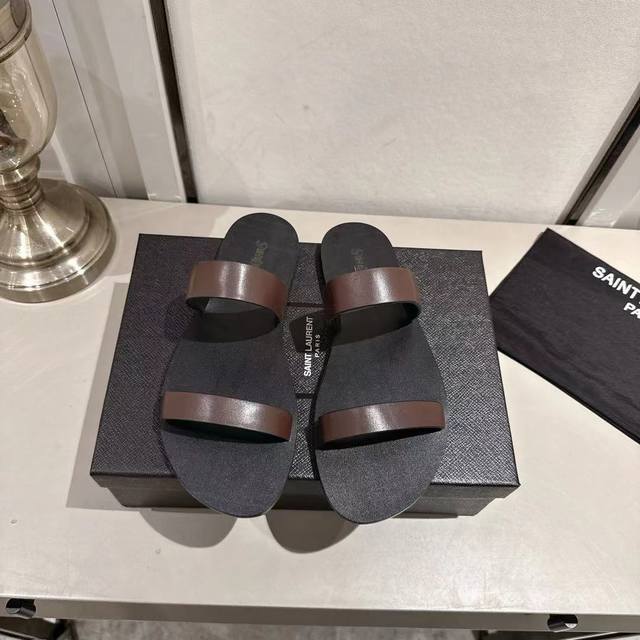 Ysl拖鞋2025新版 咖啡色牛皮 码数35-44 35.43.44订做 橡胶大底 真皮大底
