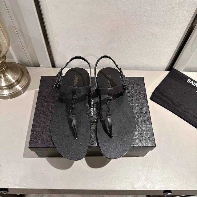 Ysl夹趾凉鞋2025新版 黑色牛皮 码数35-44 35.43.44订做 橡胶大底 真皮大底