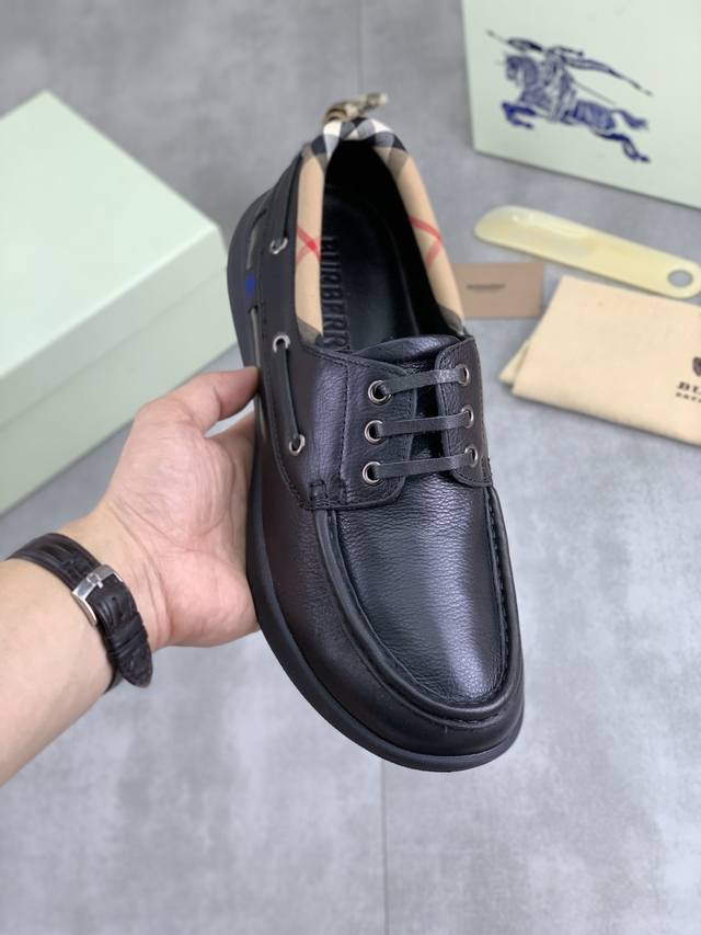 工厂P价P 实价 顶级版本 Burberry 巴宝莉拖鞋新款上市完美做工！完美造型顶级品质防滑耐磨的高端橡胶大底百搭舒服鞋，标准尺码：39-45 38 46定做