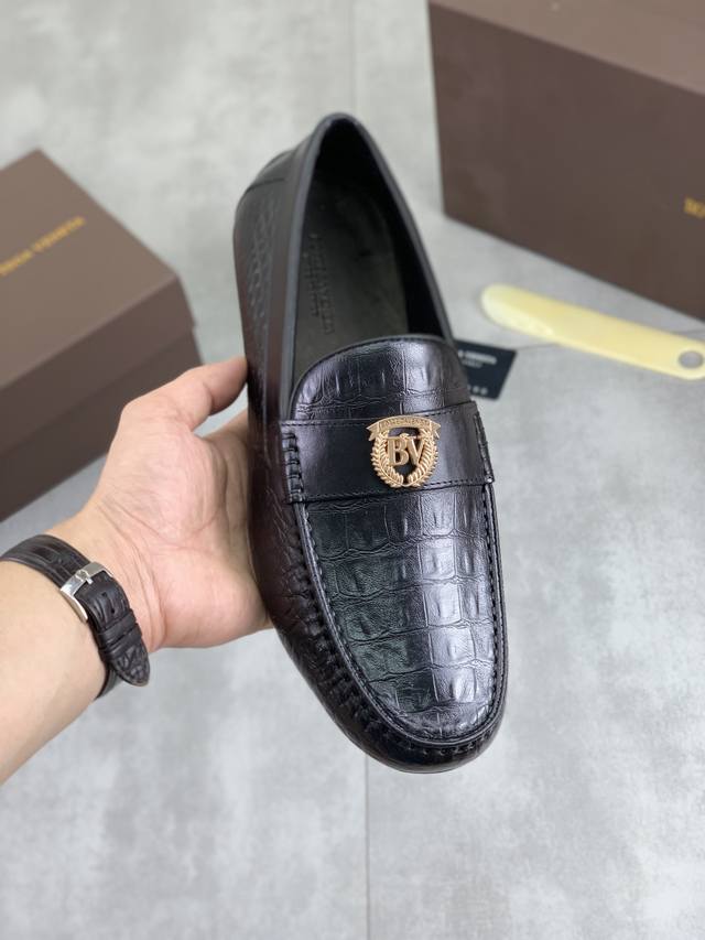 工厂P价P 实价 水染牛里 高品质商务豆豆鞋 Bottega Veneta官网同步最新款顶级版市场的Bv， 接受材质对比 鞋型对比 工艺对比 实用又有质感 百搭