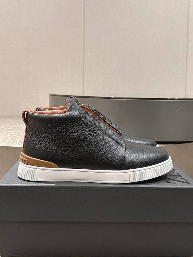 Zegna 杰尼亚 码数：39-44 45.46定做 吴磊明星同款Zegna杰尼亚25秋冬新款高帮男士休闲皮鞋小白鞋 Triplestit男一脚蹬套穿奢华休闲鞋