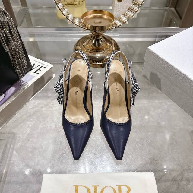 出厂 Dior 迪奥 2025秋冬走秀新款Bling...Bling...水晶鞋 Capture系列高跟女鞋 明星同款水钻凉鞋 市面顶级高端版本 独家发售 材质