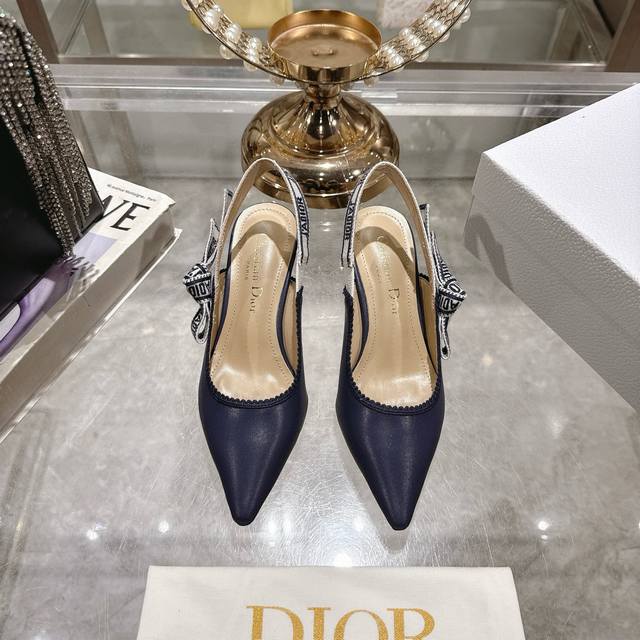 出厂 Dior 迪奥 2025春夏走秀新款Bling...Bling...水晶鞋 Capture系列高跟女鞋 明星同款水钻凉鞋 市面顶级高端版本 独家发售 材质