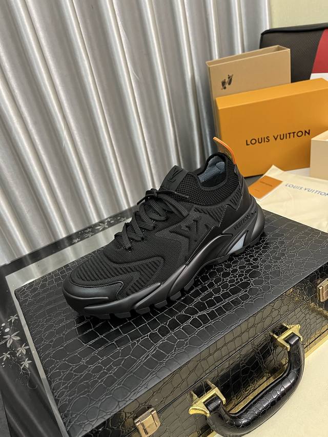 出厂价Pp： 顶级版本 Lv路易威登 L家驴牌Runner Tatic系列 厚底 休闲 运动鞋 跑鞋 原版购入开发 做货 本款 Lv Runner Tatic