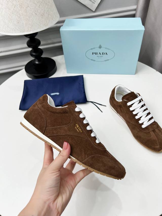 Prada 原版1比1开发，面料高丝光牛猄进口牛皮，内里丝绸羊皮，大底橡胶，Tpu双色底 35-41码 41定做