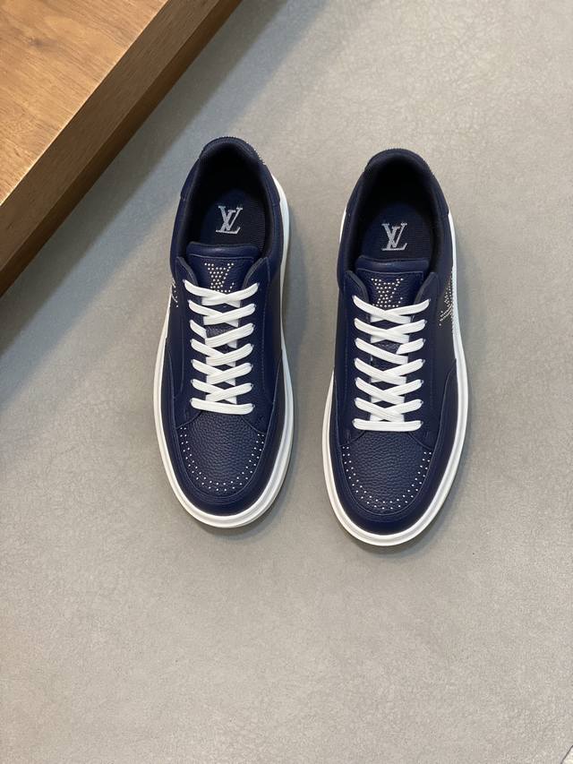 调工厂P价 男装男鞋 运动原单 Louis Vuitton 路易威登 -高端品质 原单 -鞋面：高丝光小牛皮、高周波品牌Logo -内里：意大利进口透气网布，