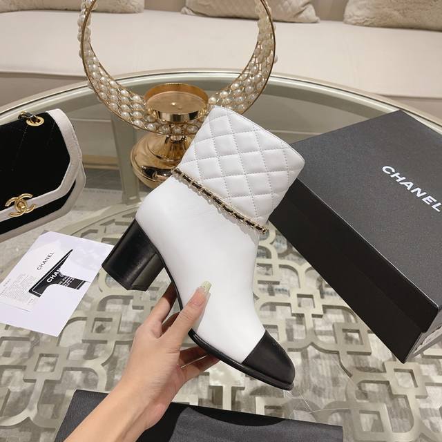 工厂P价 女装女鞋 运动原单 2025小香Chanel 高品质专柜级- Chanelaa 小香新款链条瘦腿短靴 顶级代购级别稀品上新 T 鞋面：意大利进口小牛皮