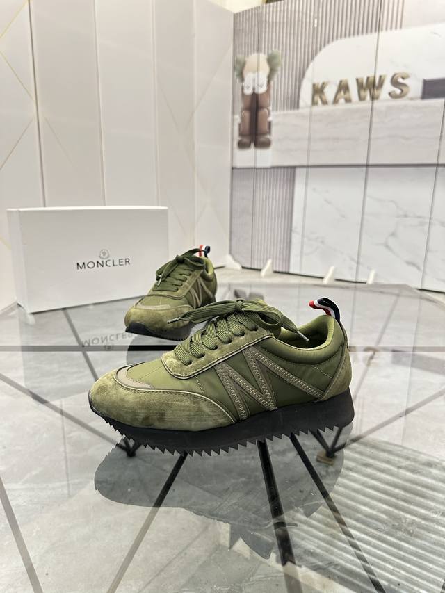 调工厂P价 男装男鞋 运动原单 商品商标：Moncler 蒙口 低帮休闲鞋 正码码数: 38-45 可订做46 商品材料：鞋面进口磨砂皮拼接原版材料，透气内里，