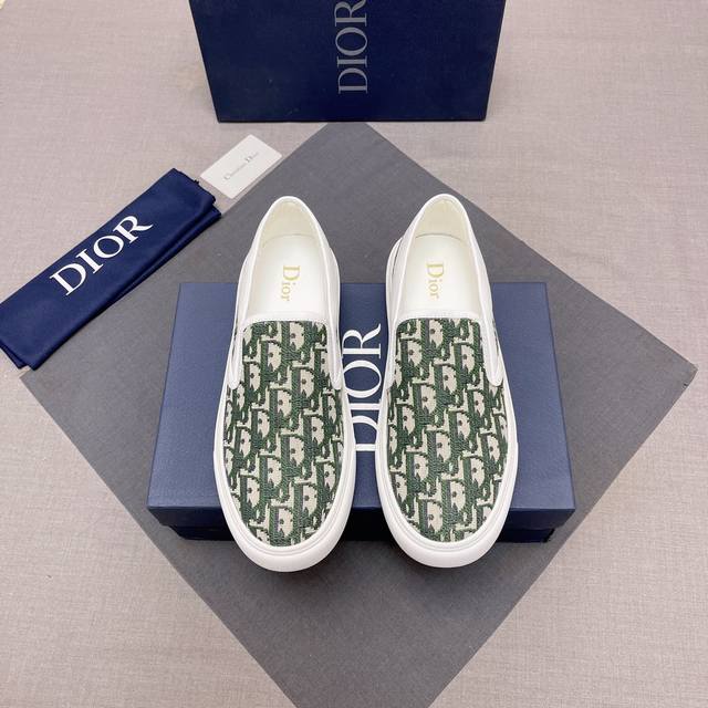 调工厂P价 男装男鞋 运动原单、迪奥系列休闲鞋 Dior 迪奥 香港专柜新款休闲男鞋上市 官网1:1制作 意大利原版材料 欧美大师设计 完美造型打造专柜品质，纯