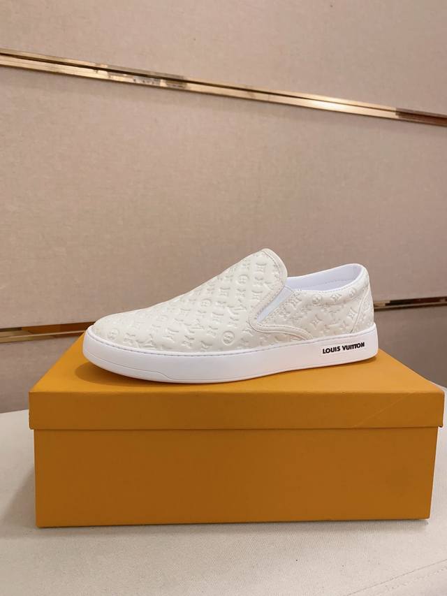 Louis Vuitton 路易威登 Lv 顶级新款专柜同步发售，鞋面意大利进口头层牛皮，全进口羊皮内里，完全1比1复刻，鞋底：原厂特供原版底，独家活动成型底超