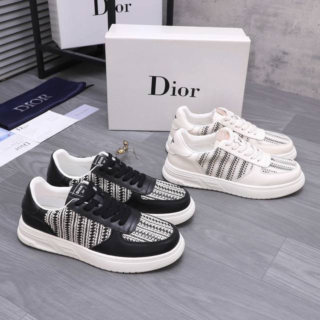 商品商标：Dior 迪奥 休闲鞋 正码码数: 38-44 商品材料：精选牛皮拼接透气织带鞋面 羊皮拼接网内里 橡胶大底