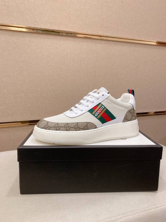 工厂P价 Gucci 古奇 新款专柜同步发售，鞋面意大利进口头层牛皮料。全进口真皮内里，完全1比1复刻，鞋底：原厂特供原版底，独家活动成型底超级舒适，原厂跟单货