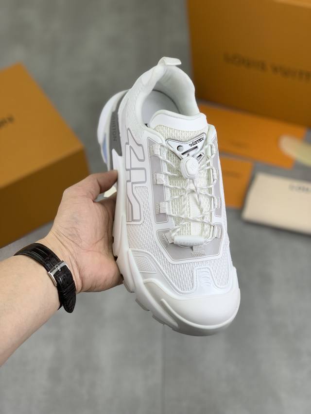 工厂P价P 实价 高版本 Lv路易威登 L家驴牌Runner Tatic系列 厚底 休闲 运动鞋 跑鞋 原版购入开发 做货 本款 Lv Runner Tatic
