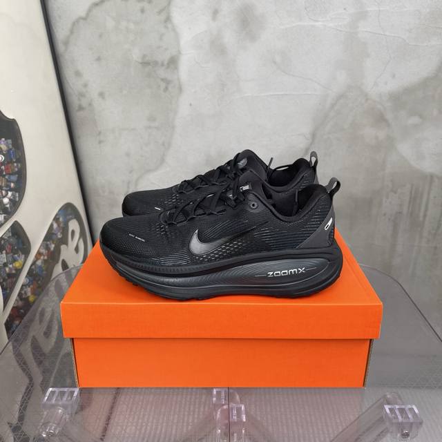 实价 Nike Vomero 18 舒适百搭防滑耐磨透气 低帮跑步鞋 男女同款纯源版本36-45含半码