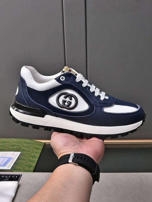 Gucci 古驰 -高端品质 配全套包装 -鞋面荔纹小牛皮 鞋身：刺绣品牌Logo -内里 垫脚 顶级羊皮 -大底 超轻Tpr-橡胶 双色成型大底 -超高品控