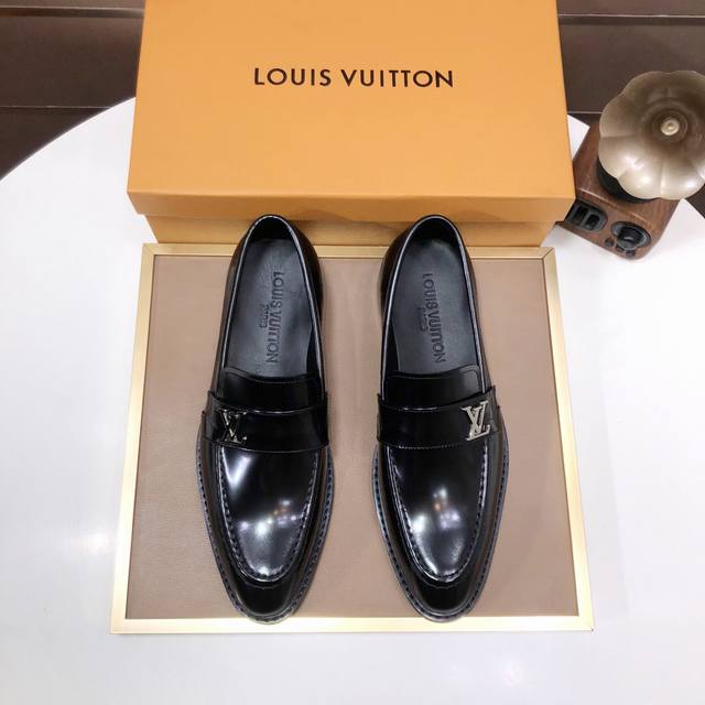 调工厂P价 男装男鞋 运动原单 Louis Vuitton 羊皮内里 新款牛皮Lv正装鞋专柜一比一制作原单品质、进口牛皮鞋面全羊皮内里原单原版橡胶大底、｛高品质