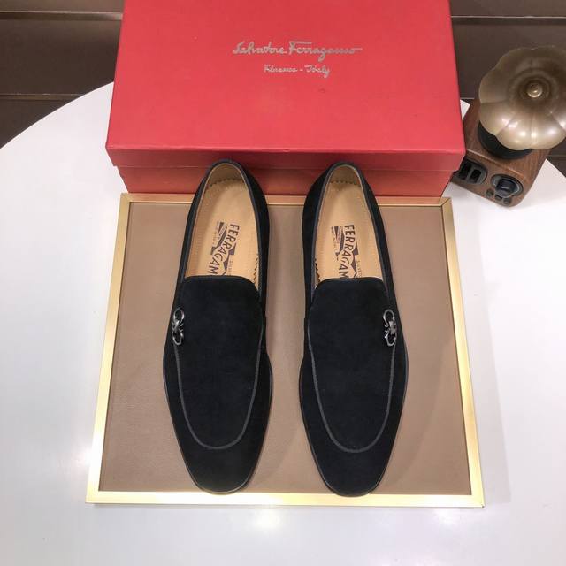 调工厂P价 男装男鞋 运动原单 Ferragamo 菲拉格幕 专柜最新款 原版进口牛皮面料+水染羊皮内里+原版奢华金属扣+原版组合大底 对比无压力 38–45