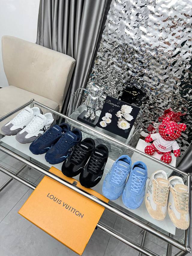 工厂P价 ，女装女鞋 运动原单 Lv新款情侣款薄底鞋，告别厚重，拥抱轻盈超薄底设计，赋予足下灵动自由，步履间尽显从容。复古德训鞋 .一双好鞋穿遍夏天 面料 :