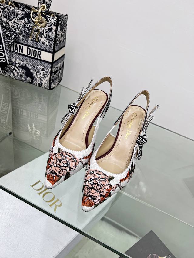 J'adior织带后空凉鞋 迪奥 Dior 春夏最新色 Jardin D’Hiver 提花刺绣字母Logo高跟蝴蝶结拼色女鞋 市场顶级高端版本 材质：高温水溶电