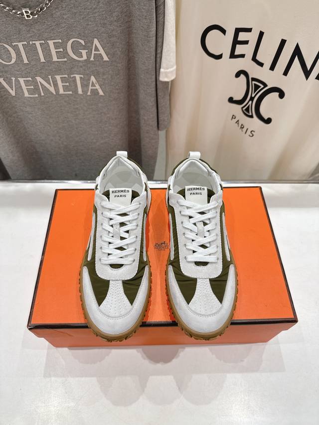 高版本出厂 男码+10 Hermes 2025Ss新款爱马仕In系列系带阿甘鞋德训鞋休闲运动鞋 原版购入开发做货 ，H家爱马仕In运动鞋采用柔软麂皮山羊皮装饰撞