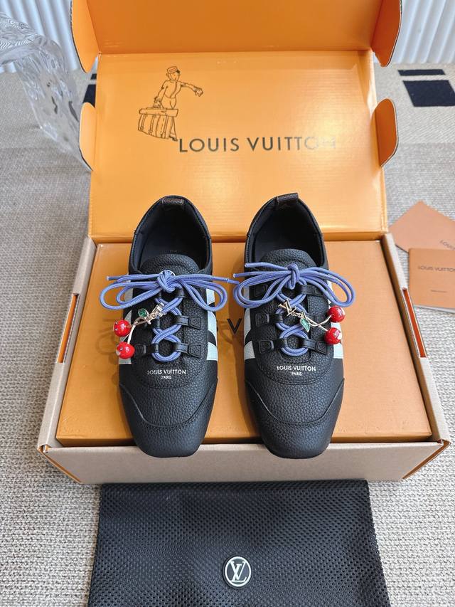 顶级版本 男70配饰60 Louis Vuitton 春夏 Sneakerina系列运动鞋 德训鞋 平底鞋休闲鞋 顶级版本Sneakerina Lv 休闲运动鞋