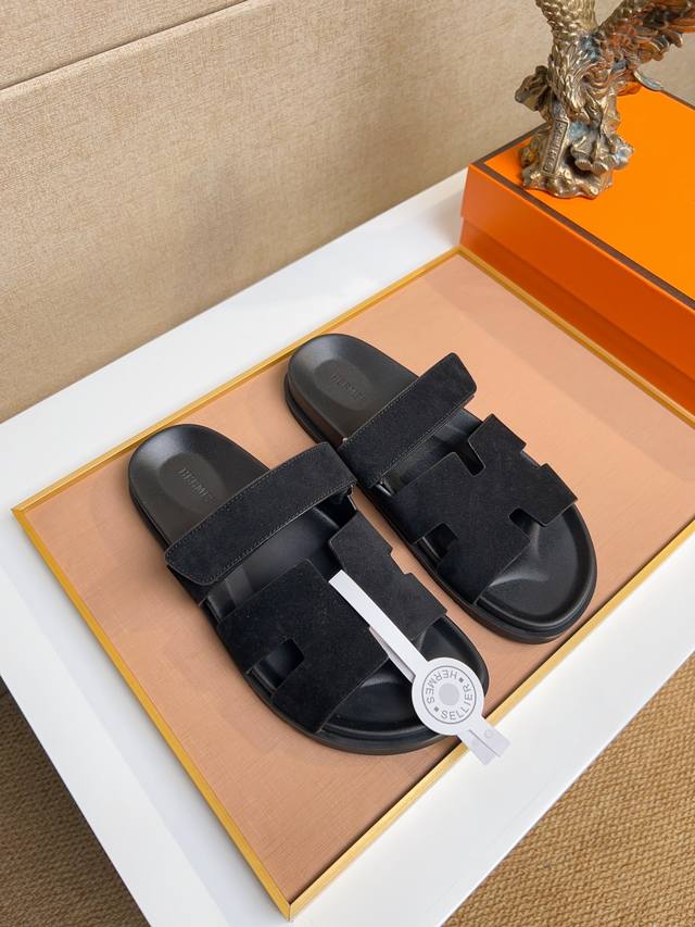 HermèS Size：女码35-39码 40.42定做 男码38-44 45.46定做 H家 Chypre爱马仕二舅凉鞋[转圈]情侣款上新 小牛皮机能风凉鞋。