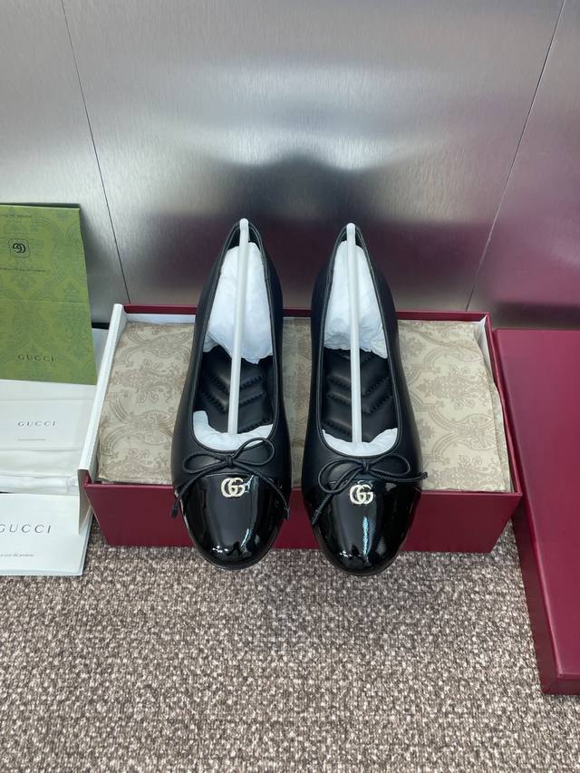 工厂P价P Gucci 古驰2025春夏新款果冻色蝴蝶结芭蕾舞女鞋 G家字母Logo五金扣平底单鞋 面料: 原版定制进口混种羊皮 羊漆皮+水染羊皮内里+意大利真