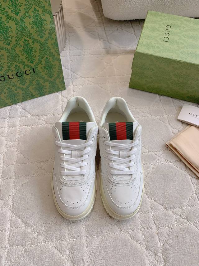 情侣款 Gucc*新款拼色板鞋 顶级版本 原版购入打版开发 Zp一比一复刻 休闲舒适好穿 鞋面牛皮 内里垫脚牛皮 原版开模Tpu大底 女码35-39 40定做