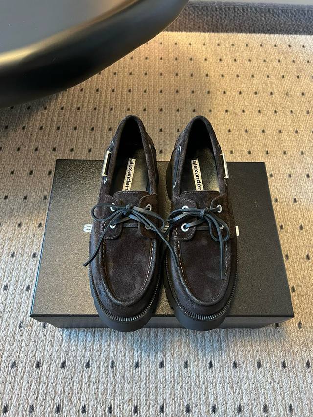 Alexander Wang Aw Carter亚历山大王 松糕厚底乐福鞋 乐福鞋 Jennie 大王这双厚底乐福鞋好绝，同款乐福鞋来自压力山大王 Hailey