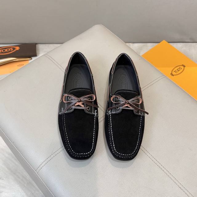 Tod's 托德斯 Size 38-44 45.订做 Tod、S 男士豆豆鞋 2025官网同步 市场顶级版本 进口荔枝纹杏色牛里 原版包装。