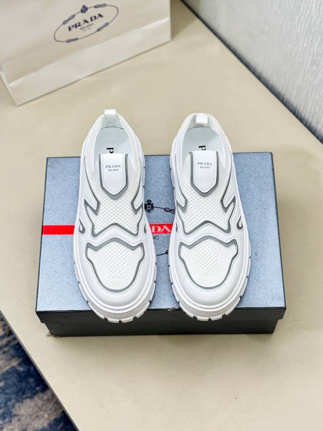 Prada* ，38-45 男45定做不退换 Prada普拉达春夏款 经典厚底.原版飞织牛皮+牛皮内里，11复刻 ，原厂原版发泡底.