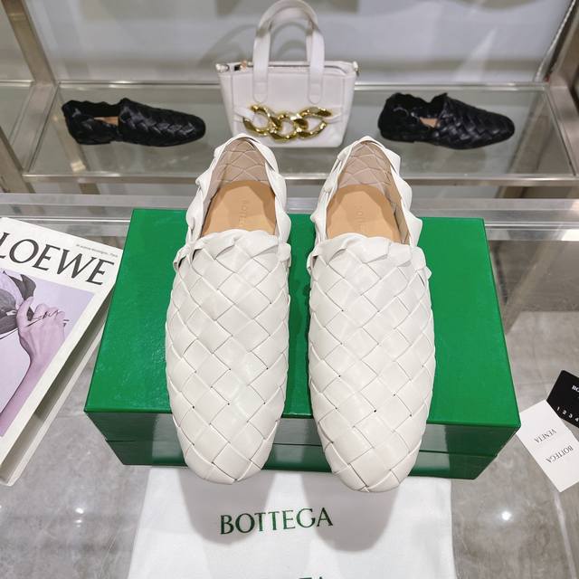 Bv 顶级 情侣款Size: 35-44 女.40.41.男38 45 定做不退换 葆蝶家 真皮大底经典编织豆豆鞋 套脚踩跟两穿 小脚有福了一年四季都可以穿的舒