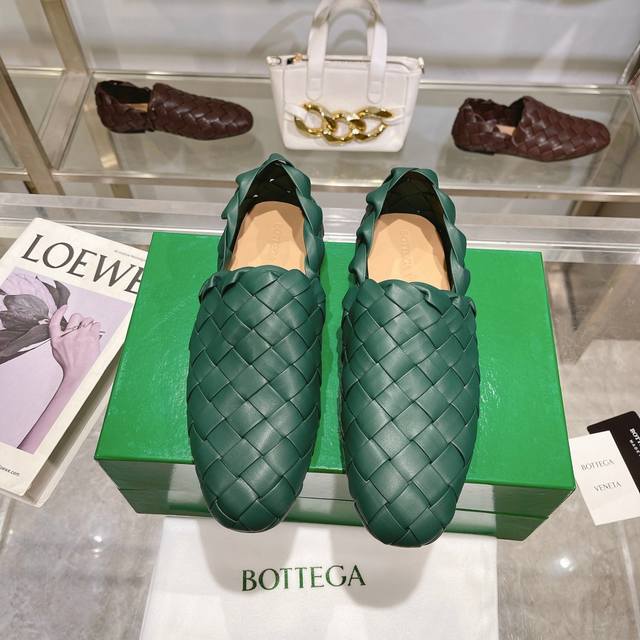 Bv 顶级 情侣款Size: 35-44 女34.40.41.男38 45 定做不退换 葆蝶家 真皮大底经典编织豆豆鞋 套脚踩跟两穿 小脚有福了一年四季都可以穿