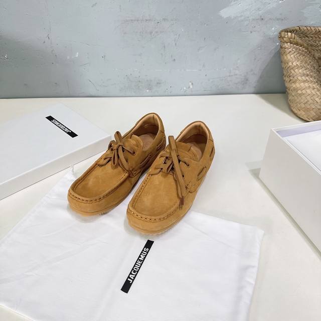 高品质出厂 ！小众潮牌Jacquemus25春夏新款简易方头鞋一脚蹬豆豆鞋乐福鞋单鞋！ 极简设计真的好时髦！牛仔裤 小裙子搭配不在话下！可可爱爱没有脑袋 四方方