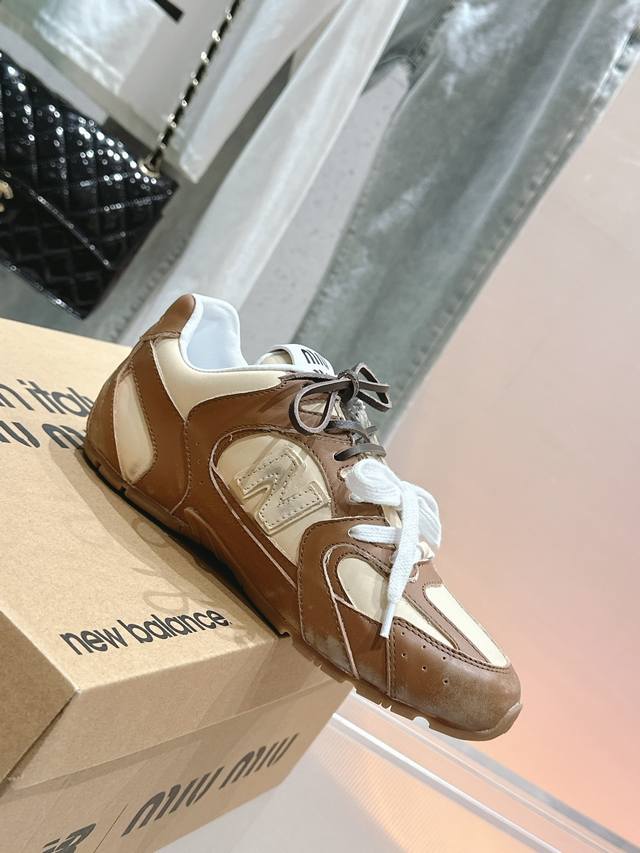 New Balance530缪缪丨纽巴伦联名款最新系列复古运动休闲鞋 原版一致擦色牛皮制作 经典时尚混搭双色鞋带設計 原版开模橡胶防滑耐磨大底 尺码35-40