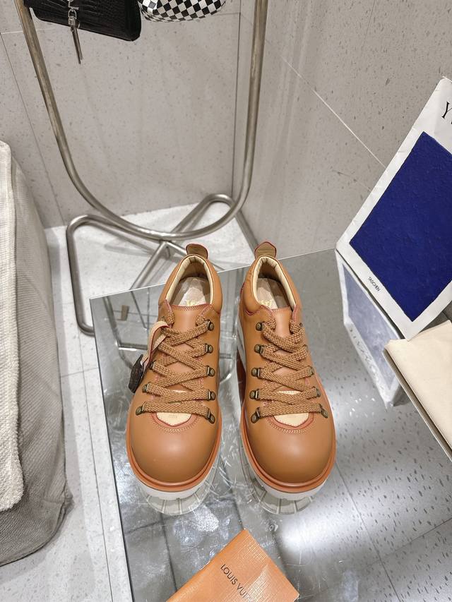 Lv Pharrell 与Nigo 登山鞋系列 代购级别，原单品质 Louis Vuitton Fw25系列是Pharrell 与Nigo 强强联手，带来 Bu