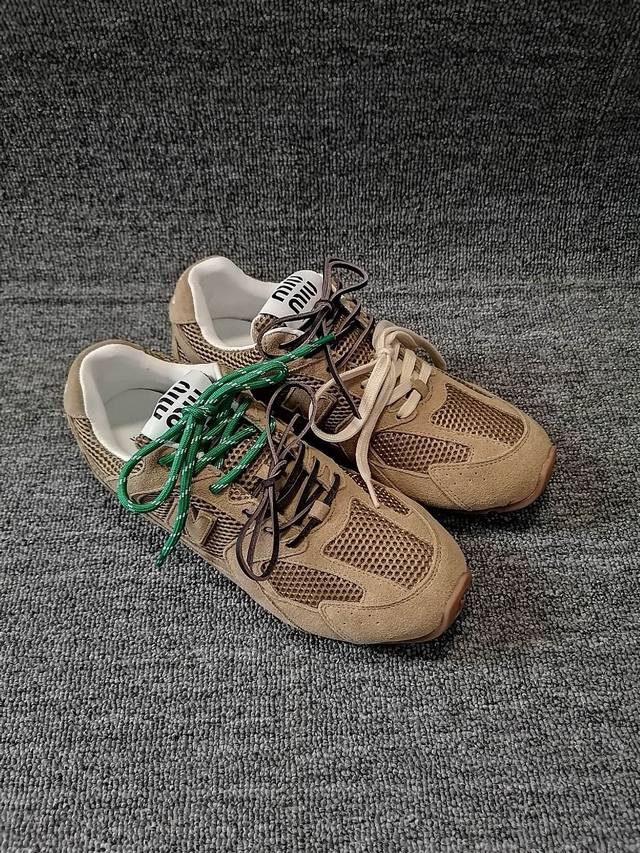 工厂P价P格 ，跑量价，Miumiu X New Balance 联名款Nb运动鞋女 Miu Miu 缪缪大秀上爆出的这双与New Balance 新百伦联名款