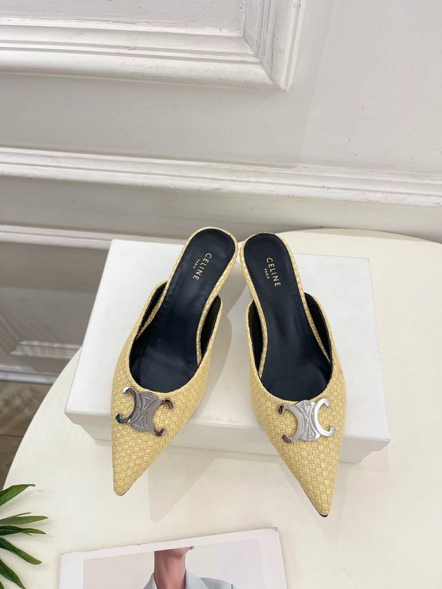 Celine 赛琳 25 2025春夏最新爆款 Alma Triomphe凯旋门尖头穆勒鞋 系列上新！ Bs这一季的赛琳真的是开了挂、太有特色了 今年必须要入手