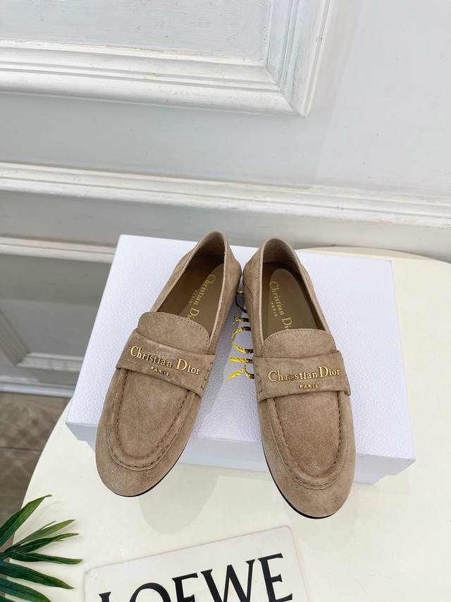 Dior 迪奥 25 2025早春新品 顶级版本 专柜主打新款 Dior Boy金属字母扣乐福鞋 硬货上新 Bs代购级别！高级感十足！国内外博主刷爆的一款，复古