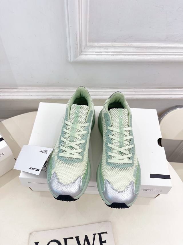 Maison Margiela 马吉拉 25Ss 2025春夏新品Mm6 X Salomon 萨洛蒙联名情侣款运动鞋休闲鞋 Mm6作为这两年最受欢迎的鬼才设计师
