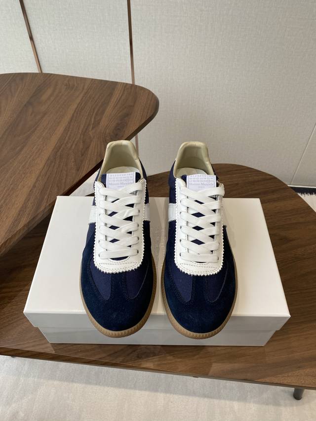 Maisonmargiela Mm6 马吉拉 情侣款 喷墨 涂鸦 帆布 德训鞋 休闲 运动鞋 原版购入开发 做货 鬼才设计师品牌，一个轻奢品牌 这一款德国训练鞋