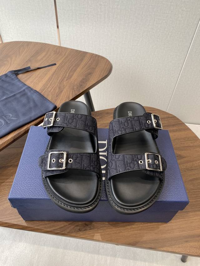 Dior 25Ss 春夏最新款 男士超轻发泡大底 包头拖鞋 夏威夷沙滩运动拖鞋 Angelababy入主迪 奥春夏力推系列 官网暂不接受预订部分专柜有售 顶级品